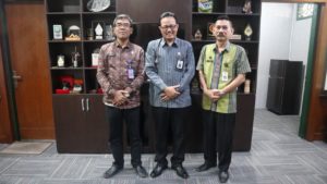 BERSILATURAHMI KE WAWALI
