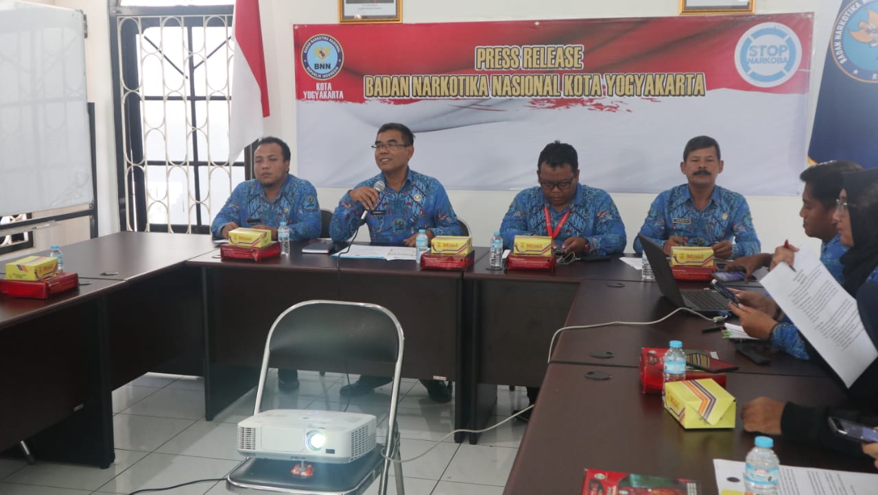 BNN MELAKUKAN PERS AKHIR TAHUN 2019 BNN MELAKUKAN PERS AKHIR TAHUN 2019